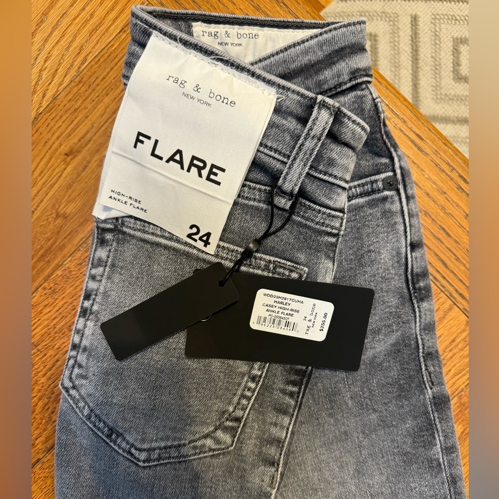 rag & bone - Casey Ankle Flare Jeans - NWT - 24